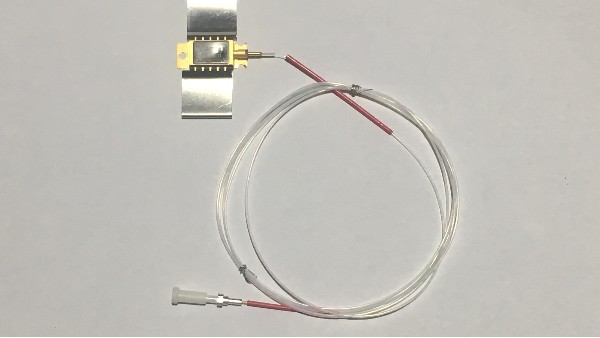 5G先行者二六集團高意通訊在91香蕉污污视频下载訂購光纖瑕疵視覺檢測設備